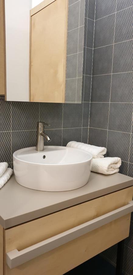 Genius Guest Unique Banovci Apartment 外观 照片