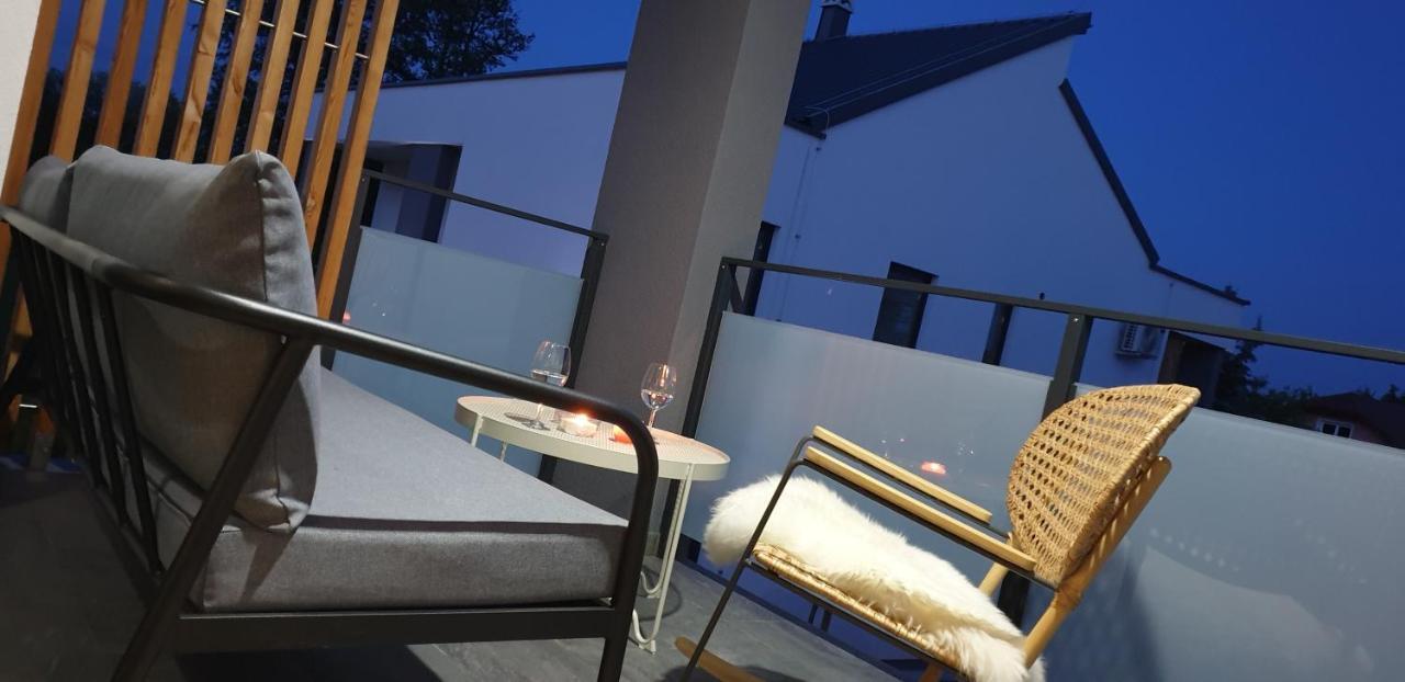 Genius Guest Unique Banovci Apartment 外观 照片