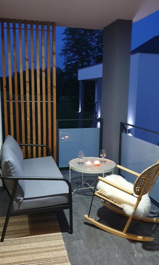 Genius Guest Unique Banovci Apartment 外观 照片